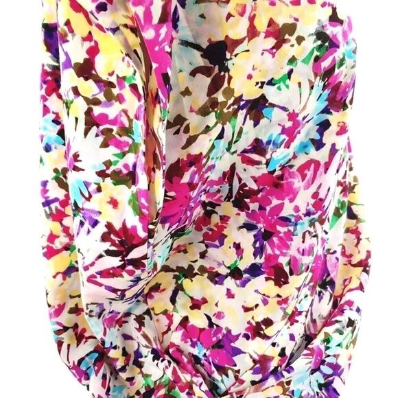 Glorious CAbi floral print top - Picture 5 of 11